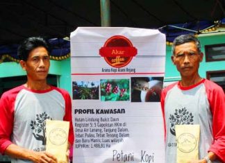 Kelola HKm, Pria Ini Sudah Punya Usaha Sendiri