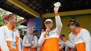 Gusnan Mulyadi Lepas Peserta Gerak Jalan HUT Kabupaten Bengkulu Selatan