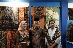 Pesona Kain Besurek di INACRAFT 2019