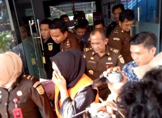 Plt Kadinkes Benteng Terancam 4 Tahun Penjara.