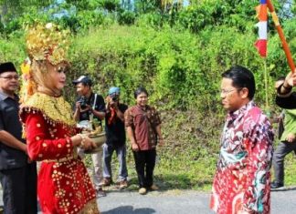 Peletakan Batu Pertama Pembangunan Perpustakaan Induk Terpadu Dan Laboratorium Syariah STAIN Curup