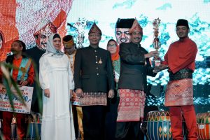 Ditutup Menpar, Di Tangan Rohidin Festival Tabut Kuasai Trending Topic