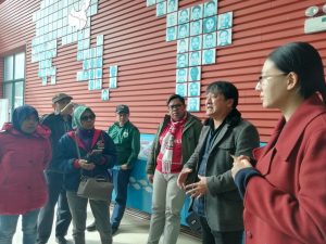 Kades Dan Rombongan Kunjungi pusat penelitian perikanan air tawar di kota Wuxi, Beijing