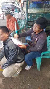 ‘Salut’ Kades Tanjung Alam Tandatangani Berkas Kebutuhan Warganya Dimanapun Berada