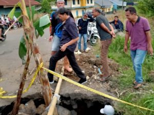 Gerak Cepat PUPR Provinsi Tanggapi Informasi Jalan Kepahiang Yang Amblas