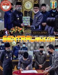 Bupati Way Kanan Hadiri Paripurna Penyampaian KUPA dan PPAS-P Tahun 2020