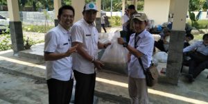 Ketahanan Pangan Untuk Masyarakat, DKP Kota Bagikan 282 Ribu Bibit Lele Gratis