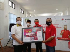 Gubernur Bengkulu Berikan Bantuan Kuota Internet Gratis Untuk Pelajar Bengkulu