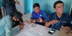 Dukung Program Pemkot, Nelayan Kota Bengkulu Terima Bantuan Kartu Perdana dan Kuota Gratis dari PT XL Axiata