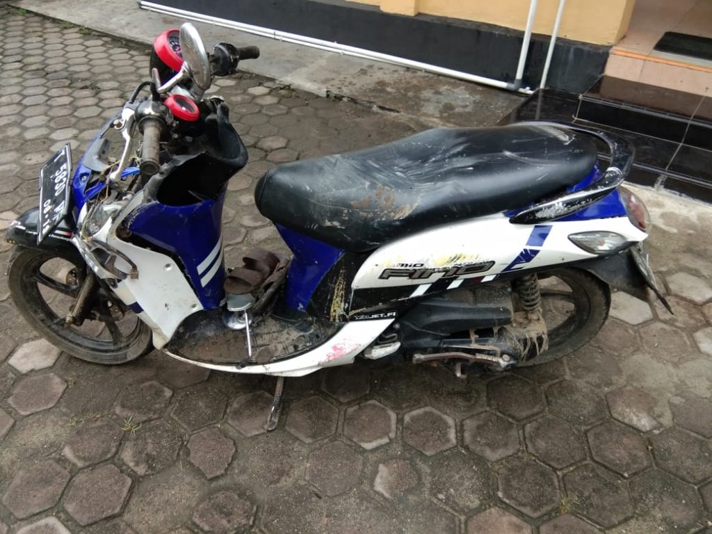 Kendarai Motor,  Pemuda Mabuk Tabrak Pejalan Kaki