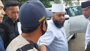 Oknum Panwascam Minta Maaf Usai Katakan ‘ustad ngicu’, Helmi Hasan : Iya, Iya, Iya