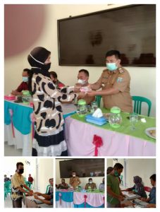 Bagikan BLT-DD ke 71 Lanjut Insentif Perangkat Kampung, Giat Hartono Harapkan Masyarakat Bertahan Dimasa Pandemi