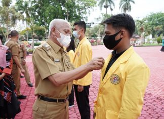 Bupati H.Surya Melepas Mahasiswa UNA Program Kampus Mengajar dan KKN