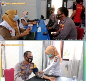 Personil Polres Mukomuko Di Vaksinasi Covid-19 Tahap Pertama