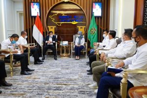 Gubernur dan Gapensi Sumsel Bahas Regulasi Baru Terkait  Izin Operasional