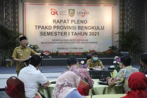 Kondisi Indeks Literasi Keuangan Masyarakat Menurun, Gubernur Rohidin Beri Instruksi TPAKD Bengkulu