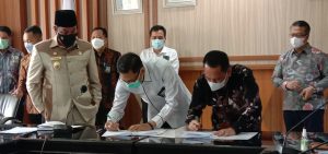 Wakil Gubernur Rosjhonsyah Hadiri Rapat Penandatanganan MoU PD. Bimex dan PT. Pelindo II