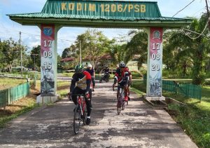 Jaga Imun dan Kebugaran Tubuh, Dandim 1206/PSB Ajak Anggota Gowes Bareng