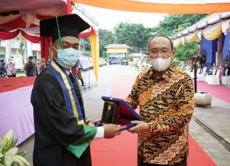 John Hardi Ucapkan Selamat Wisuda Sarjana UNA ke- XXVII