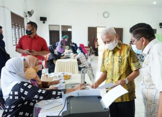 Bupati dan Wakil Bupati Asahan Tinjau Pelaksanaan Vaksinasi Covid-19 di Dinas Pendidikan