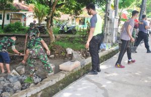 Kapten Arh Sihotang Pimpin Pembuatan Parit
