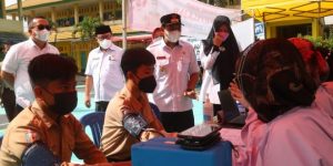 Tingkatkan Imun Dari Covid-19, Wawali Hadiri Launching Pertama Vaksinasi Pelajar Pertama Di Kota Bengkulu