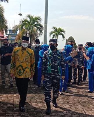 Lakukan Kunker, Panglima Koarmada I Dukung Peningkatan Status dan Serbuan Vaksinasi Masyarakat Maritim Lanal Bengkulu