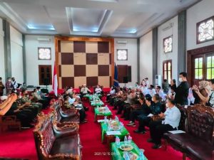 Selaku Ketua Datgas Covid-19, Bupati Mukomuko Hadiri Rapat Evaluasi Capaian Vaksinasi