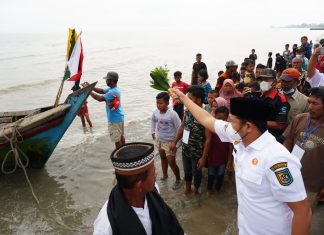 Wabup Sergai Hadiri Acara Adat Jamu Laut