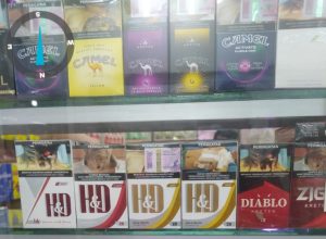 Fakta Lapangan, Rokok Ilegal Non cukai Merk H&D Kuasai Pasar Di Batam