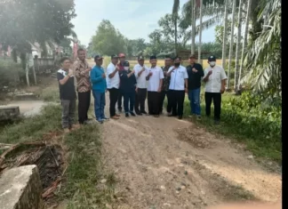 Hadiri Titik Nol Pembangunan Jalan, DPRD BU Cek Langsung sepanjang 600 Meter Jalan ke Puskesmas Tanjung Harapan