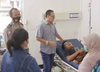 Ketua DPRD BS Kunjungi Korban Musibah Jembatan Putus