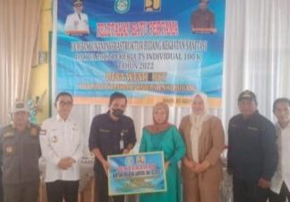 Peletakan Batu Pertama Pembangunan Kegiatan Sanitasi DAK Tahun Anggaran 2022 Di Desa Weskust