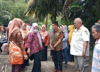 Datangi Salah Satu Titik Wilayah Banjir, BPBD Provinsi Bengkulu dan TP PKK Sekaligus Beri Bantuan Sembako