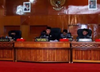 DPRD BS Gelar Paripurna Dengan Penyampaian Pandangan Umum Fraksi Raperda APBD Bengkulu Selatan TA 2021