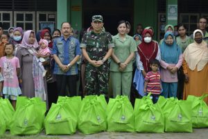 HUT TNI, Kodim Kendal Gelar Baksos Pembagian Paket Sembako