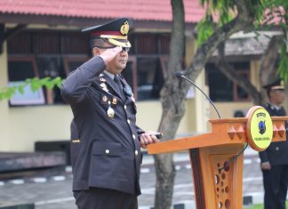 Kenang Jasa Pahlawan, Kapolres Kendal AKBP Jamal Alam SH SIK MSi Jadi Irup Hari Pahlawan Ke 77 Tahun 2022