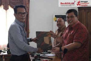 Gelar Rapat Gabungan Komis, DPRD Kab. Kepahiang Lakukan Penyerahan Laporan Hasil Pembahasan Raperda APBD Kepahiang TA. 2023