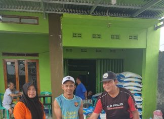 Kades Karang Anyar Bagikan Langsung Pupuk NPK ke 176 KK penerima Manfaat