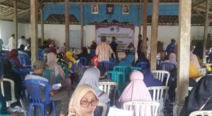 Pembagian dan Penyerahan PTSL di Desa Ngepung
