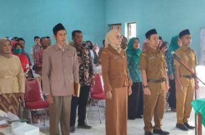 Kades Kutorejo Lantik Perangkat Baru