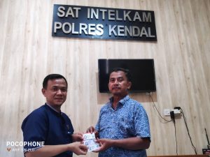 Lakukan Deradikalisasi, Sat Intelkam Polres Kendal Berikan Bantuan Pada Mantan Napi Terorisme