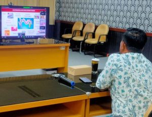Wakil Ketua DPRD Blitar Mujib SM Ikuti Webinar Ditjen Pol dan PUM Kemendagri