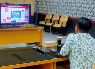 Wakil Ketua DPRD Blitar Mujib SM Ikuti Webinar Ditjen Pol dan PUM Kemendagri