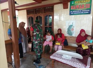 Wujudkan Balita Sehat, Babinsa Dampingi Posyandu Dan Pemberian Makanan Tambahan