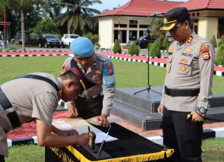 Kapolres Mukomuko Pimpin Sertijab Kasat Binmas dan Kapolsek Penarik Raya