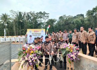 Dandim 0715/Kendal Bersama Kapolres Kendal Dampingi Bupati Kendal Resmikan Embung Pancur