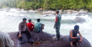 Diduga Terbawa Arus Sungai Seorang Remaja di Tabulahan Dikabarkan Hilang