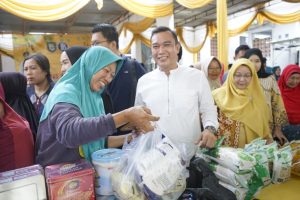 Selenggarakan Pasar Murah Bengkulu, Wabup Kepahiang Dukung Penuh Kegiatan Bantu Masyarakat Selama Bulan Ramadhan