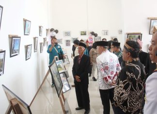 Hadiri Puncak HUT ke-15 Bengkulu Tengah, Gubernur Rohidin Berharap Pembangunan Semakin Meningkat